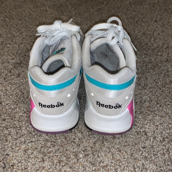 Men Reeboks - Picture 2 of 7